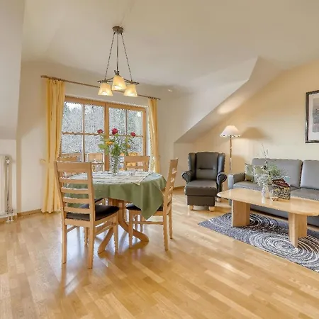 Apartment Almberg Mit Suedbalkon *