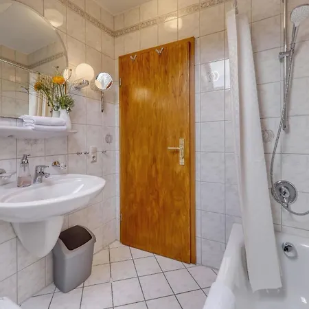 Apartment Almberg Mit Suedbalkon